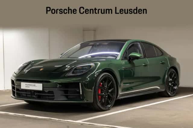 Porsche Panamera (2024) thumbnail 1