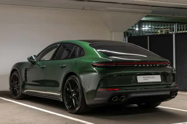 Porsche Panamera (2024) thumbnail 3