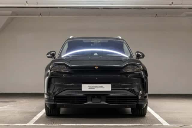 Porsche Cayenne (2026) thumbnail 4