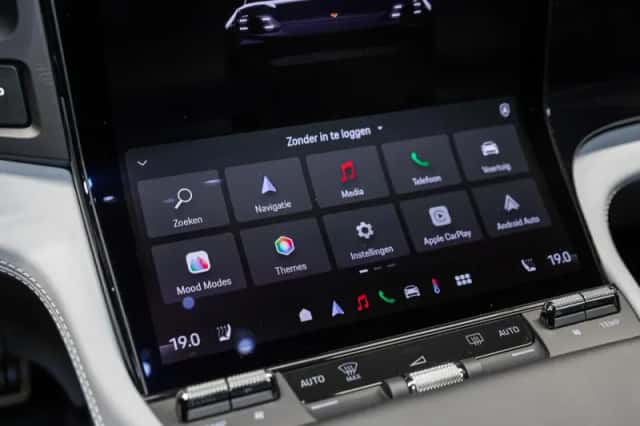 Porsche Cayenne (2026) thumbnail 5