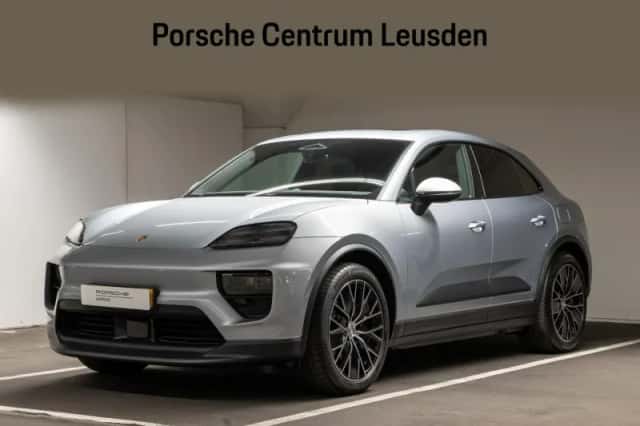 Porsche Macan (2026) thumbnail 1
