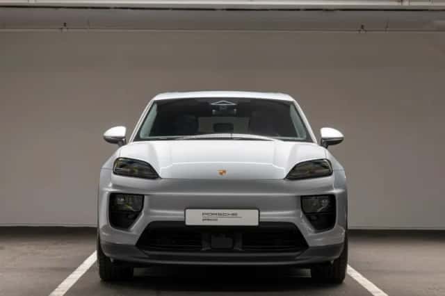 Porsche Macan (2026) thumbnail 4