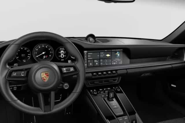 Porsche 911 (2020) thumbnail 3