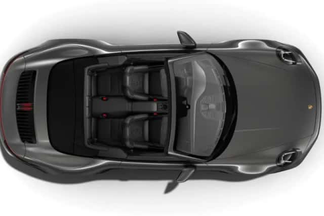 Porsche 911 (2020) thumbnail 5