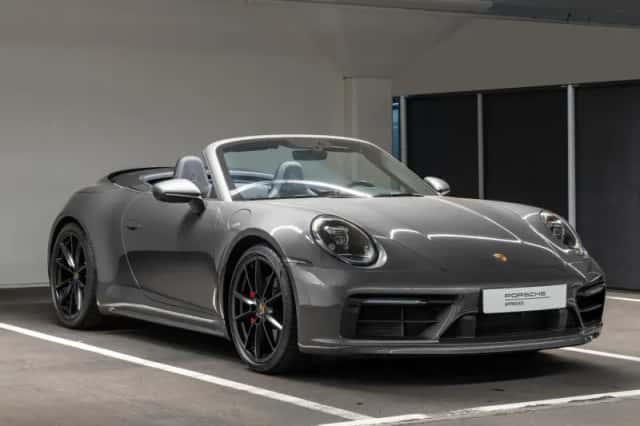 Porsche 911 (2020) thumbnail 5
