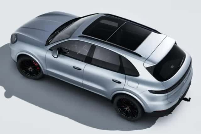 Porsche Cayenne (2025) thumbnail 2