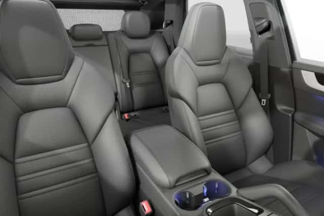 Porsche Cayenne (2025) thumbnail 4