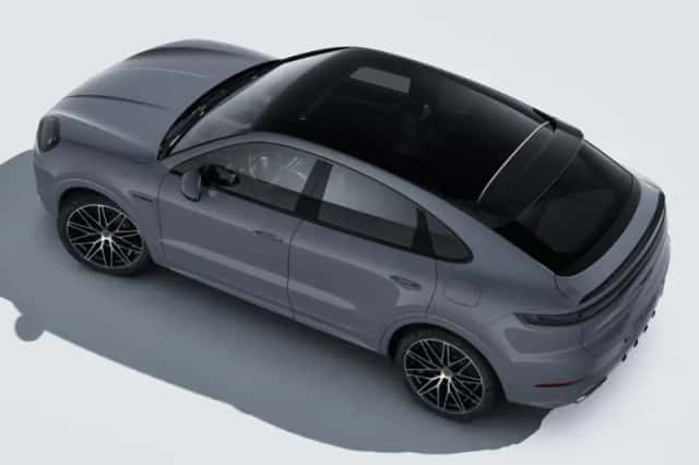 Porsche Cayenne (2025) thumbnail 2