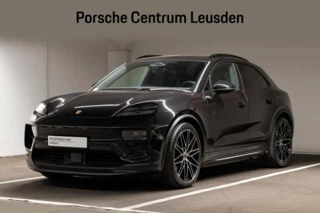 Porsche Macan (2024) thumbnail 1