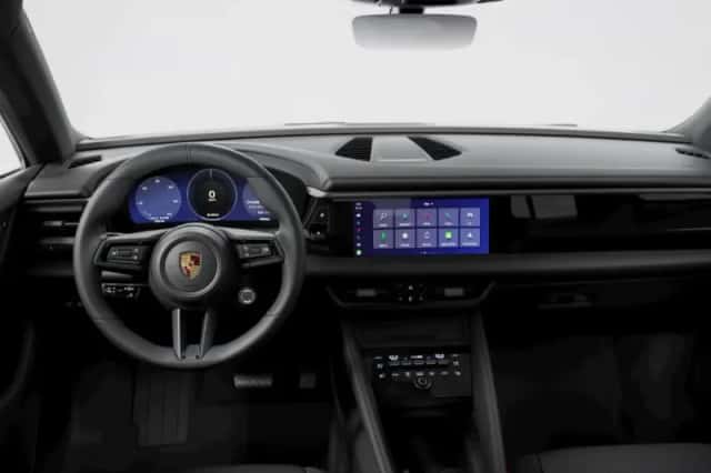 Porsche Macan (2024) thumbnail 4