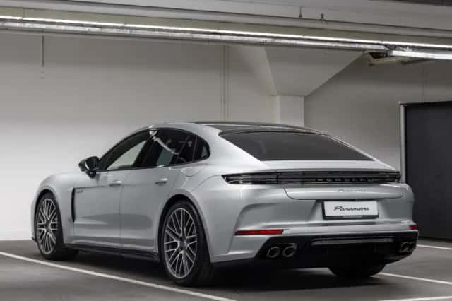 Porsche Panamera (2025) thumbnail 3