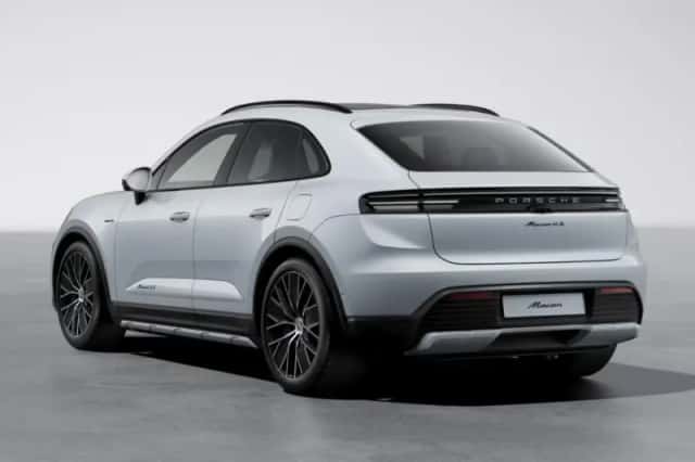 Porsche Macan (2025) thumbnail 2