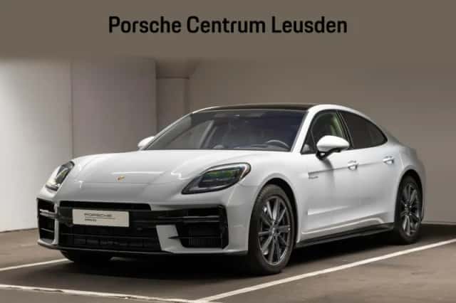 Porsche Panamera (2024) thumbnail 1
