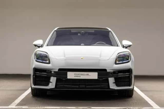 Porsche Panamera (2024) thumbnail 4