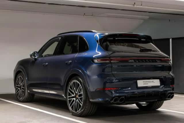 Porsche Cayenne (2026) thumbnail 3