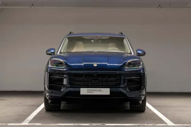 Porsche Cayenne (2026) thumbnail 4