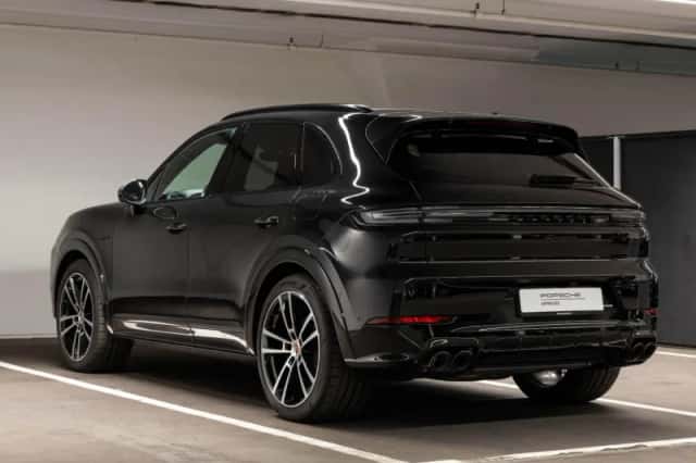 Porsche Cayenne (2026) thumbnail 3
