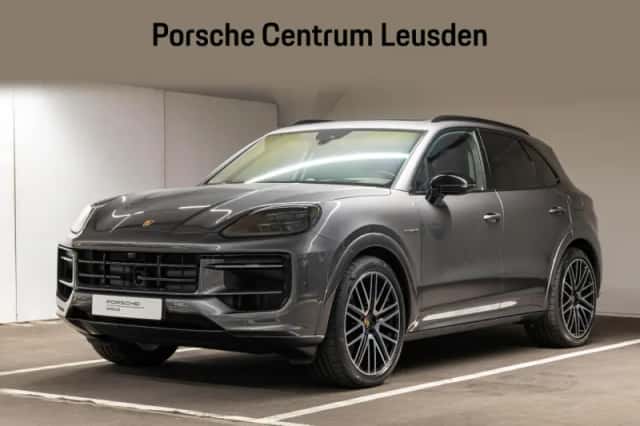 Porsche Cayenne (2026) thumbnail 1