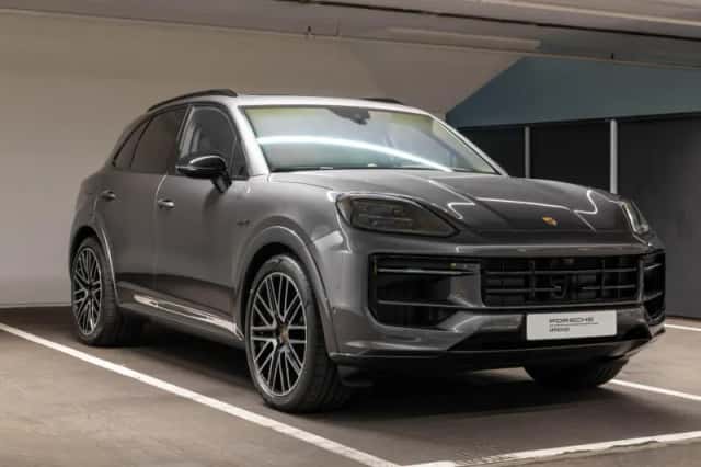 Porsche Cayenne (2026) thumbnail 5