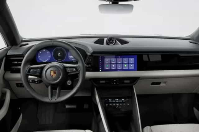 Porsche Macan (2025) thumbnail 4