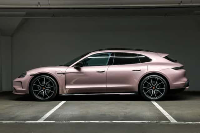 Porsche Taycan (2026) thumbnail 2
