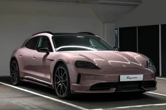Porsche Taycan (2026) thumbnail 5