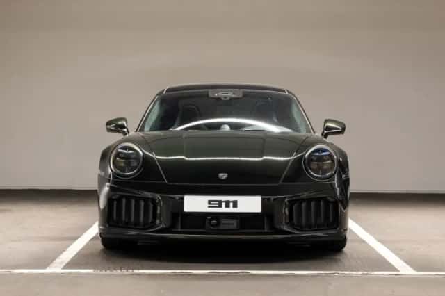 Porsche 911 (2026) thumbnail 4