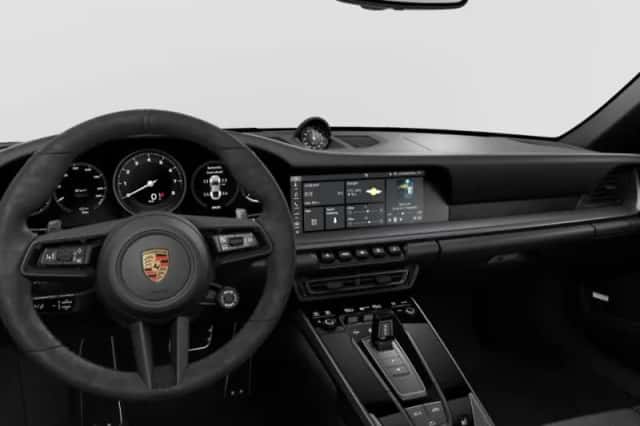 Porsche 911 (2020) thumbnail 4
