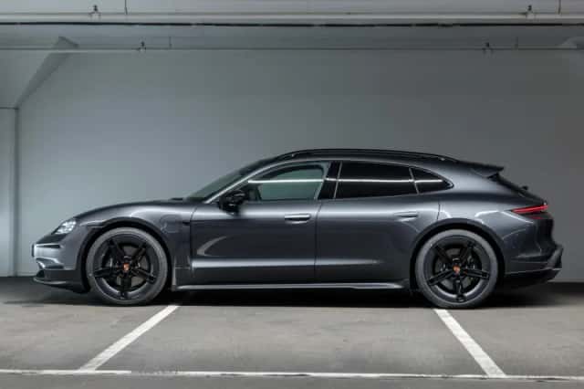 Porsche Taycan (2026) thumbnail 2
