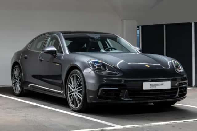 Porsche Panamera (2018) thumbnail 5