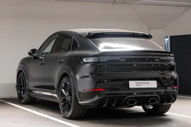 Porsche Cayenne (2025) thumbnail 3