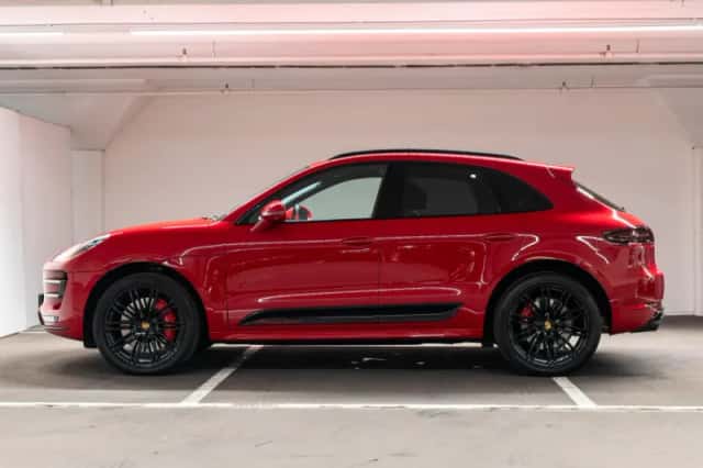 Porsche Macan (2018) thumbnail 2