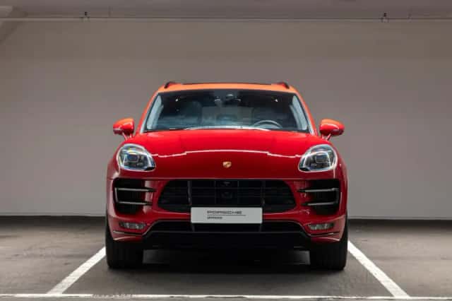 Porsche Macan (2018) thumbnail 4