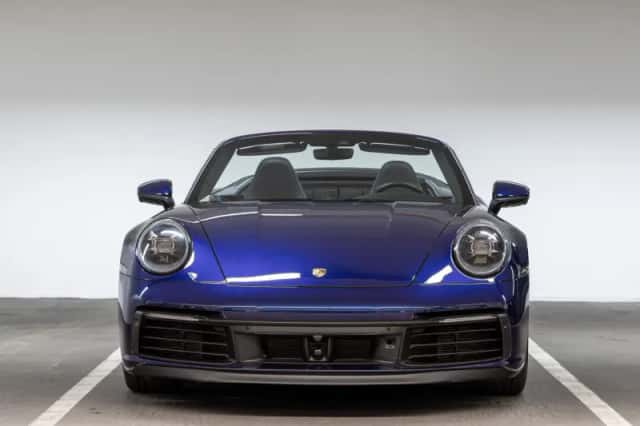 Porsche 911 (2019) thumbnail 5