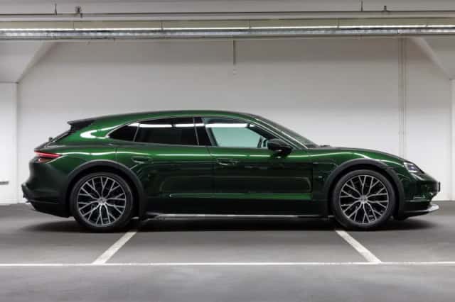 Porsche Taycan (2025) thumbnail 6