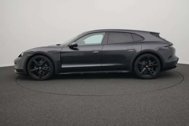 Porsche Taycan (2025) thumbnail 2