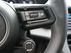 Porsche Taycan (2025) thumbnail 31