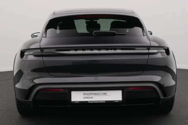 Porsche Taycan (2025) thumbnail 4
