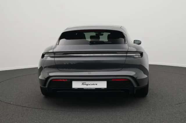 Porsche Taycan (2025) thumbnail 4