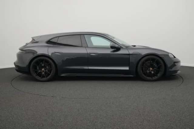 Porsche Taycan (2025) thumbnail 6