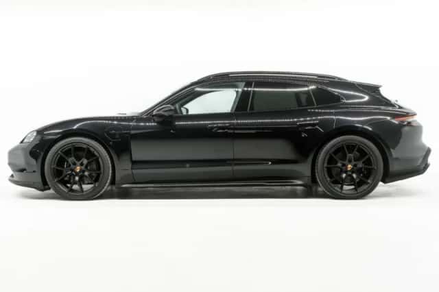 Porsche Taycan (2025) thumbnail 2