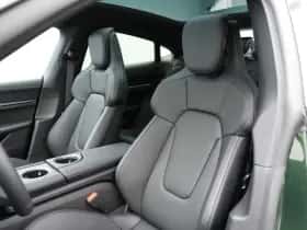 Porsche Taycan (0) thumbnail 18