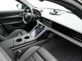 Porsche Taycan (0) thumbnail 22
