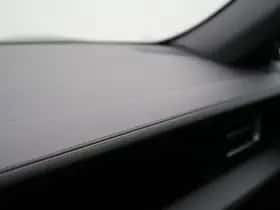 Porsche Taycan (0) thumbnail 24