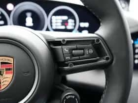 Porsche Taycan (0) thumbnail 33