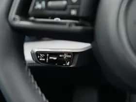 Porsche Taycan (0) thumbnail 35