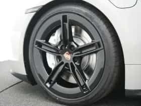 Porsche Taycan (0) thumbnail 15