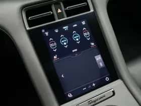 Porsche Taycan (0) thumbnail 31