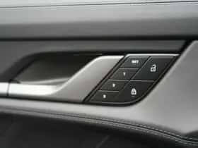 Porsche Taycan (0) thumbnail 35