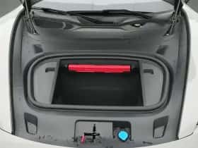 Porsche Taycan (0) thumbnail 39